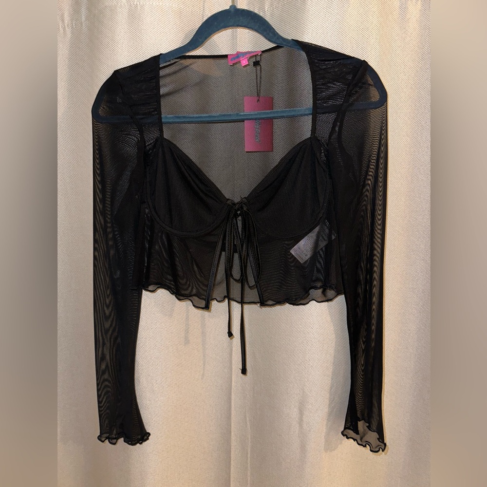 Small Edikted Black going out top